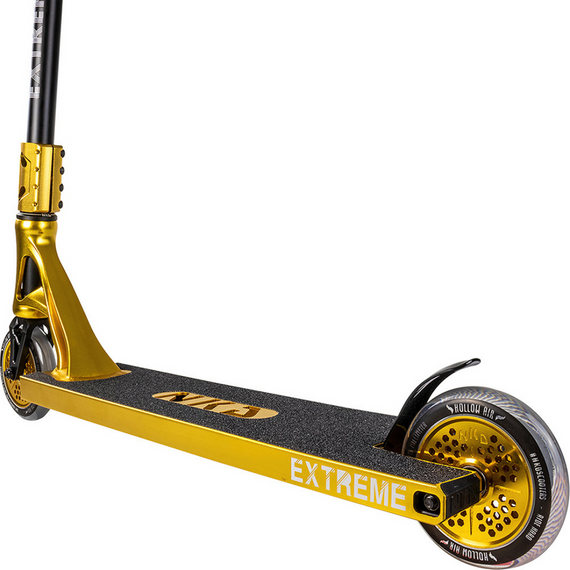 Výkonnostní koloběžka Velká hliníková lehká široká řídítka a platforma NKD Extreme Goldanodized wys. 91 cm