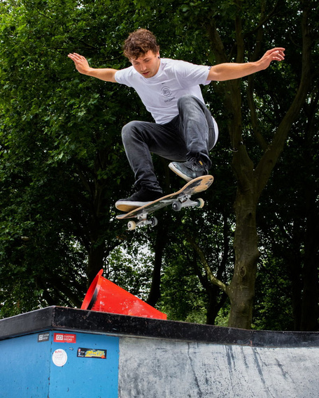 Kompletní skateboard NKX Captain 8.25"