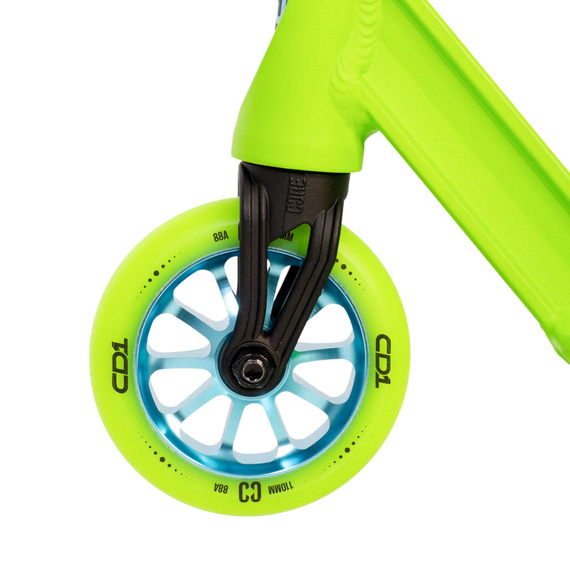 CORE CD1 Complete Stunt Scooter Lime Blue wys. 81 cm
