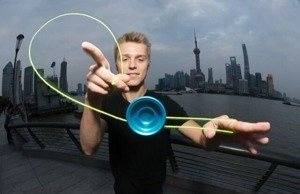 Kovové yoyo YoYoFactory Shutter Wide Angle Aqua