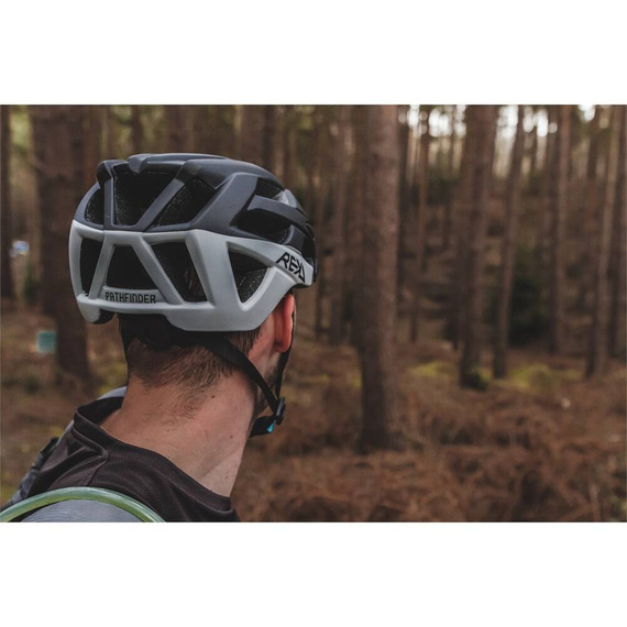 Kask rowerowy REKD Pathfinder Helmet Czarny 